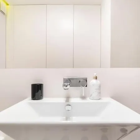 Apartment Center 110m2 Warsaw