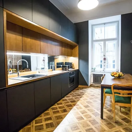 Center 110m2 Apartment