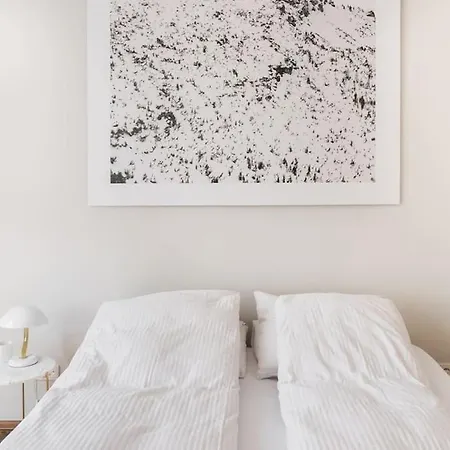 Center 110 M2 Spacious And Elegant Lägenhet