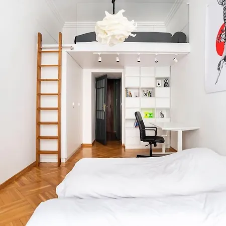 Center 110 M2 Spacious And Elegant * ワルシャワ