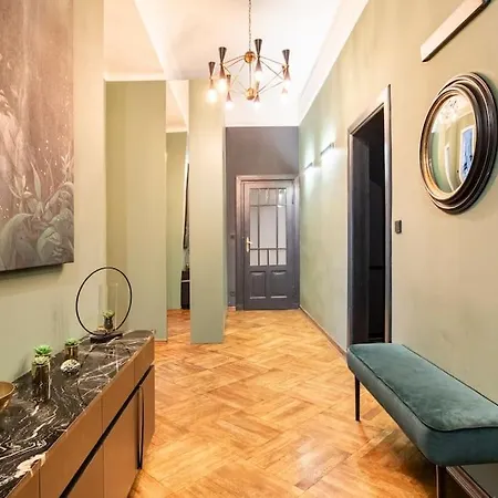 Lägenhet Center 110 M2 Spacious And Elegant *