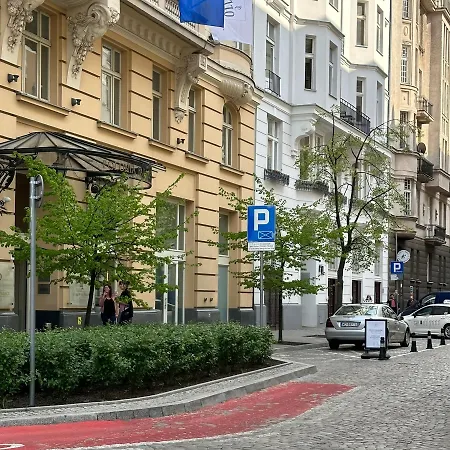 Lägenhet Center 110 M2 Spacious And Elegant Warszawa