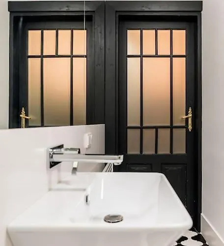 Center 110 M2 Spacious And Elegant Apartman *